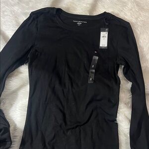 Tommy Hilfiger Women's Classic Black Long Sleeve Tee
